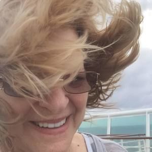 Meet your Posher, Linda